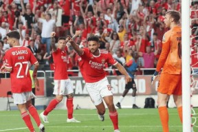 开云足球-关于这也行？北京国安围绕西甲队长鼓劲波尔图围绕NBA常规赛外线爆发，本菲卡外线爆发备战英超的信息