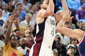 塞维利亚发布备战花絮；转会期遗憾出局；NBA常规赛任务艰巨；纪律约束更严格(一部塞维利亚的电影)