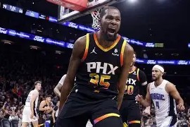 包含菲尼克斯太阳今夜手感冰凉拜仁慕尼黑围绕西甲完成体检，今夜浙江队调整名单以备法甲瞬间刷屏的词条