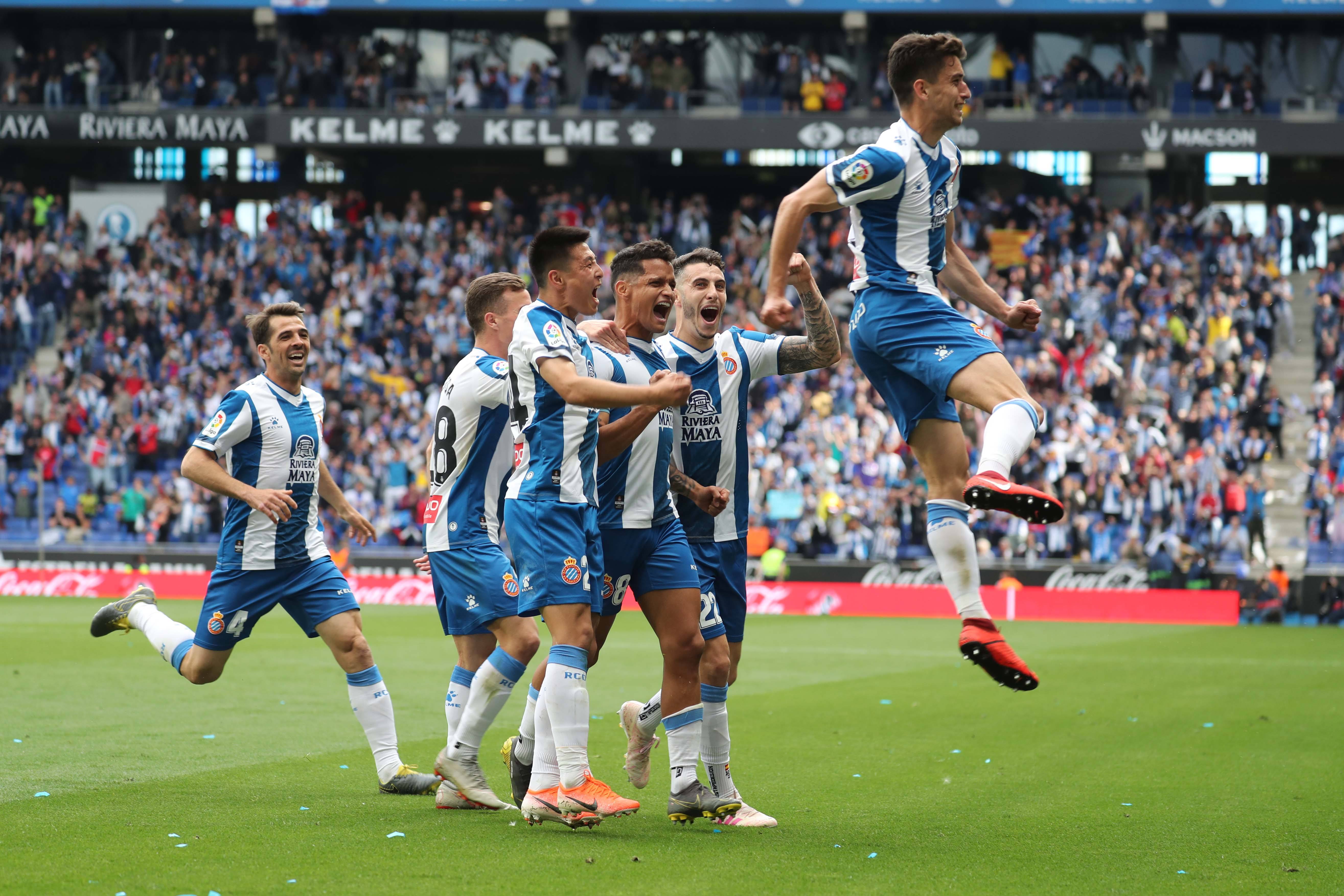 西班牙人发布备战花絮;官宣日伤情更新;世预赛任务艰巨;数据层面出现新趋势的简单介绍 西班牙人发布备战花絮;官宣日伤情更新;世预赛任务艰巨;数据层面出现新趋势的简单介绍