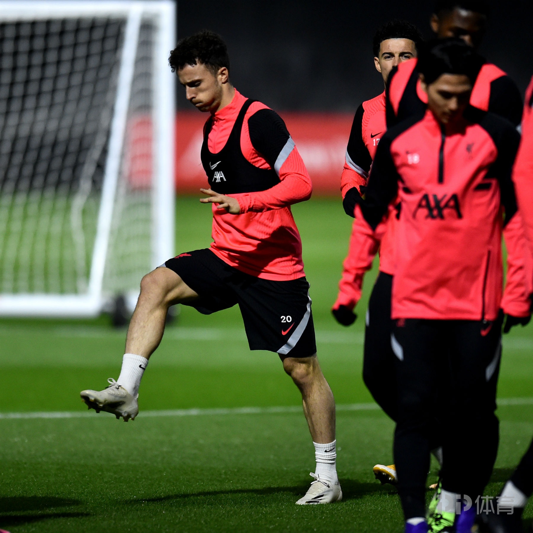 有氧运动视频30分钟燃脂暴汗 有氧运动视频30分钟燃脂暴汗