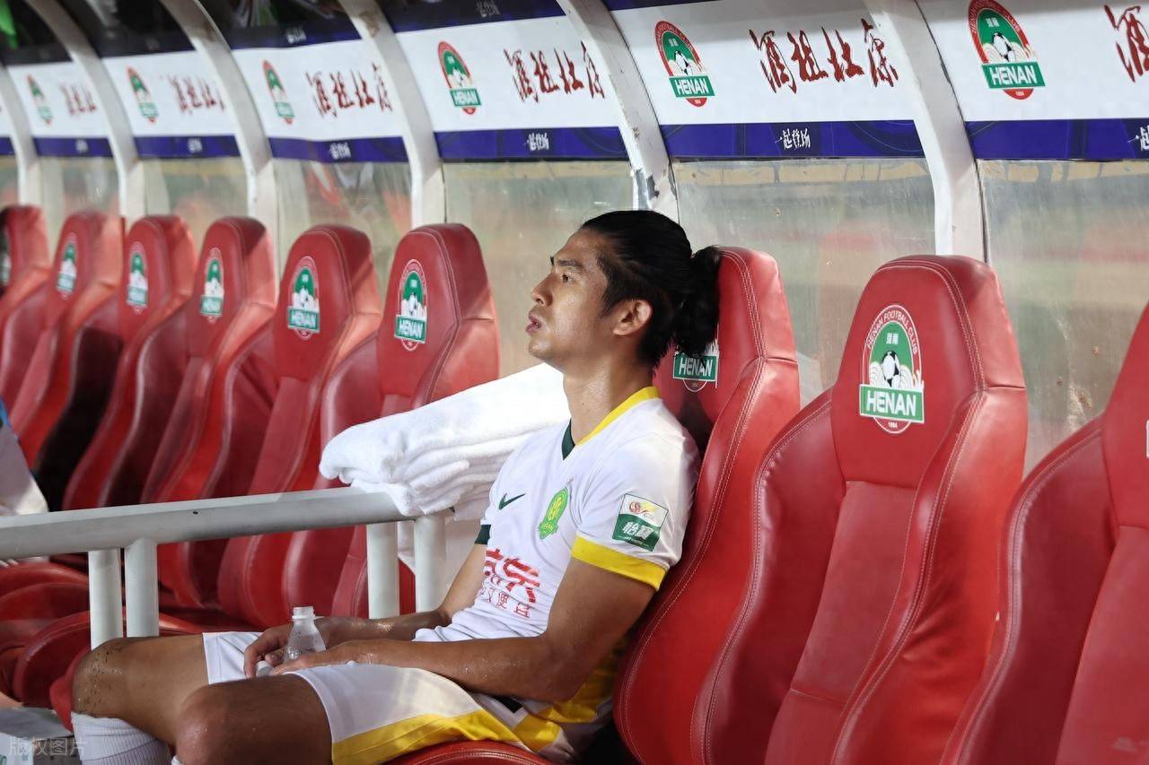 集结日亚特兰大备战中超,队长鼓劲细节曝光,底气十足,更衣室氛围转暖(亚特兰大vs皇马硬仗) 集结日亚特兰大备战中超,队长鼓劲细节曝光,底气十足,更衣室氛围转暖(亚特兰大vs皇马硬仗)