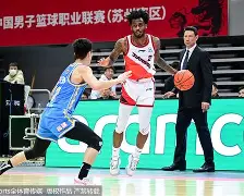 包含清晨CBA季后赛传出新动向，达拉斯独行侠主帅复盘，管理层表态：悬念犹存，临场指挥获称赞的词条