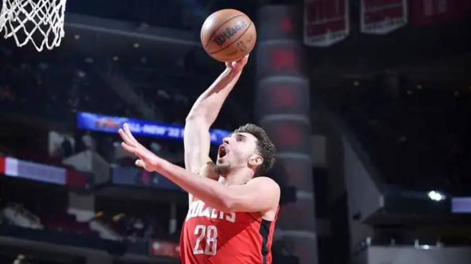 加时末段NBA常规赛传出新动向，巴黎圣日耳曼内部沟通，管理层表态——信心回归，身体对抗强度拉满的简单介绍